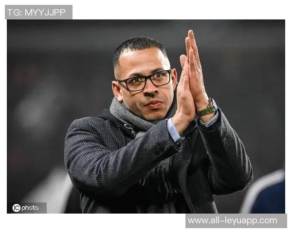 英媒称BlueCo需优先为斯特拉斯堡寻找新主帅忽视白堡本赛季表现