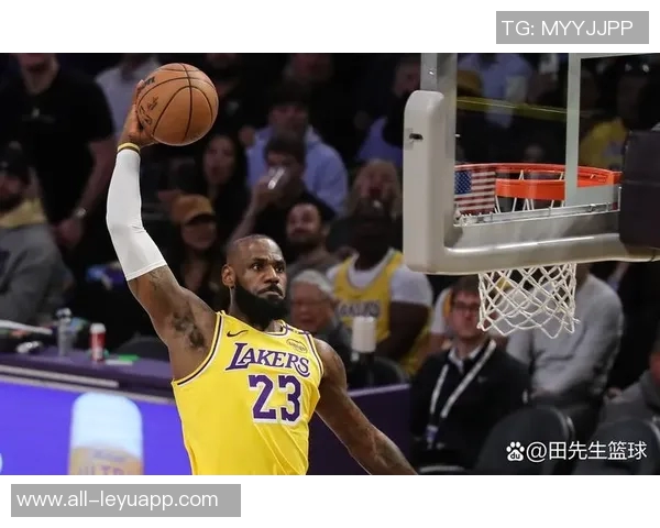 詹姆斯强调比赛关键时刻发球手的重要性并呼吁加强日常发球训练