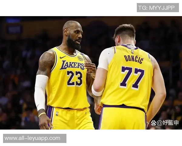 替补得分差距明显湖人仅得25分太阳替补狂砍56分阿伦个人贡献28分